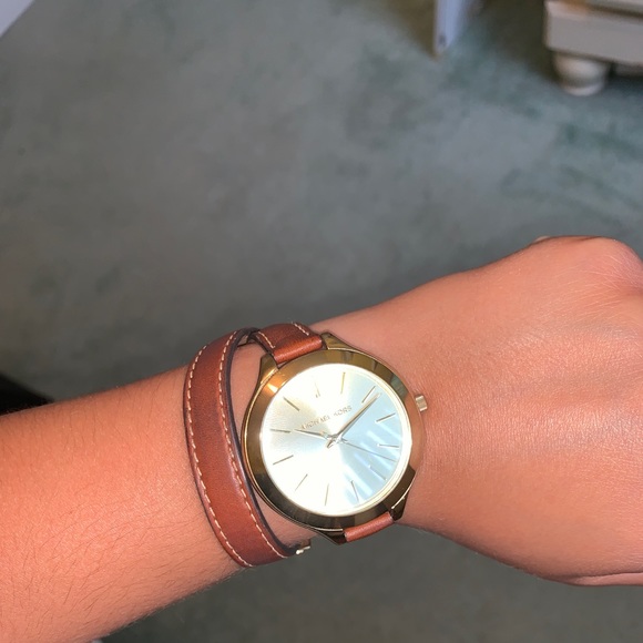 Michael Kors Women’s Watch - Picture 2 of 2